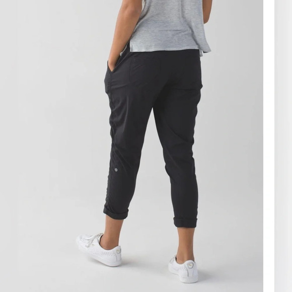 Lululemon Street To Studio Pant II *Unlined 28"
Black  size 6 - Picture 2 of 8
